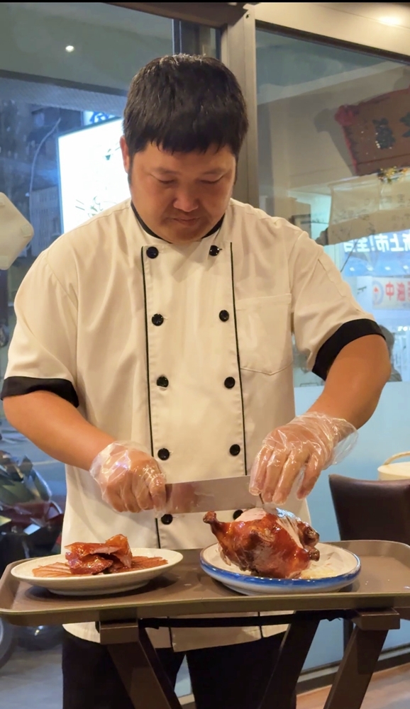 【台南美食】福來小棧沙茶爐:獨創一鴨三吃尬沙茶爐,少見以古早味西瓜綿入味鴨肉鍋,梅汁香酥鴨更是我的愛~ 【台南美食】福來小棧沙茶爐:獨創一鴨三吃尬沙茶爐,少見以古早味西瓜綿入味鴨肉鍋,梅汁香酥鴨更是我的愛~