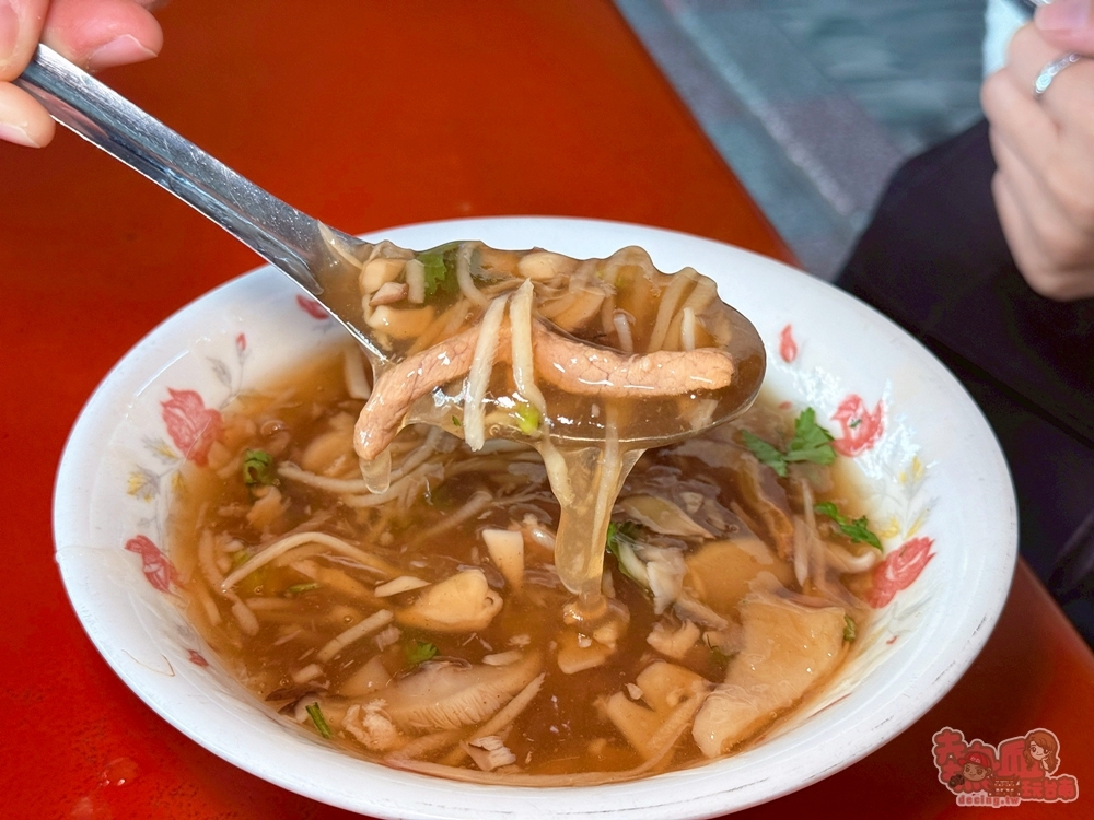 【台南美食】鹽水魚翅羹:古早味辦桌菜上桌,鹽水人一早就吃魚翅羹真的太幸福~ 【台南美食】鹽水魚翅羹:古早味辦桌菜上桌,鹽水人一早就吃魚翅羹真的太幸福~