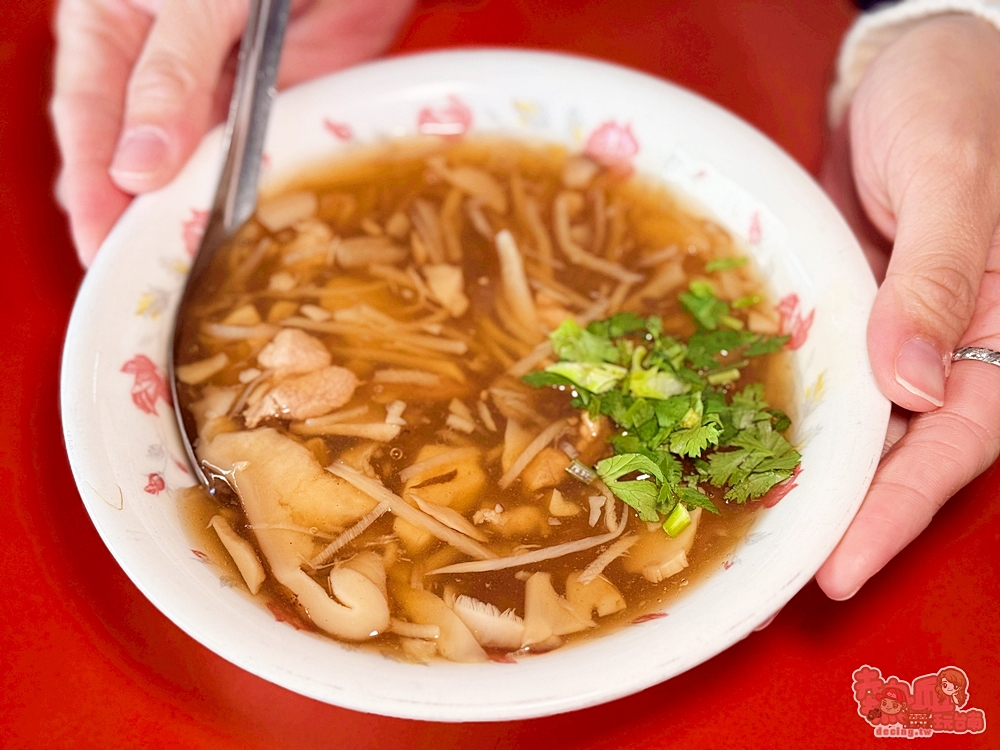 【台南美食】鹽水魚翅羹:古早味辦桌菜上桌,鹽水人一早就吃魚翅羹真的太幸福~ 【台南美食】鹽水魚翅羹:古早味辦桌菜上桌,鹽水人一早就吃魚翅羹真的太幸福~