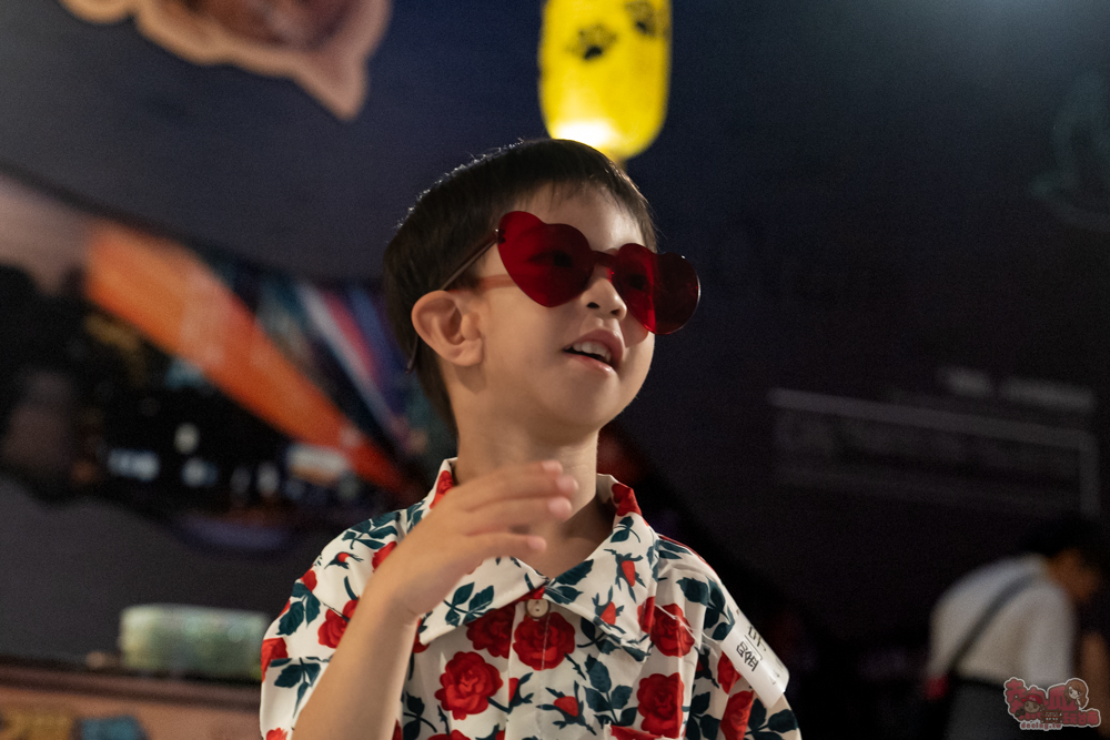 【台南活動】2026童趣萬國x狂歡派對:重返80年代玩復古小遊戲,小老闆當家市集,行李箱時空隧道~ 【台南活動】2026童趣萬國x狂歡派對:重返80年代玩復古小遊戲,小老闆當家市集,行李箱時空隧道~