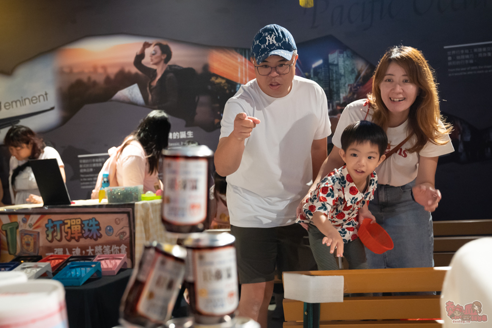 【台南活動】2026童趣萬國x狂歡派對:重返80年代玩復古小遊戲,小老闆當家市集,行李箱時空隧道~ 【台南活動】2026童趣萬國x狂歡派對:重返80年代玩復古小遊戲,小老闆當家市集,行李箱時空隧道~