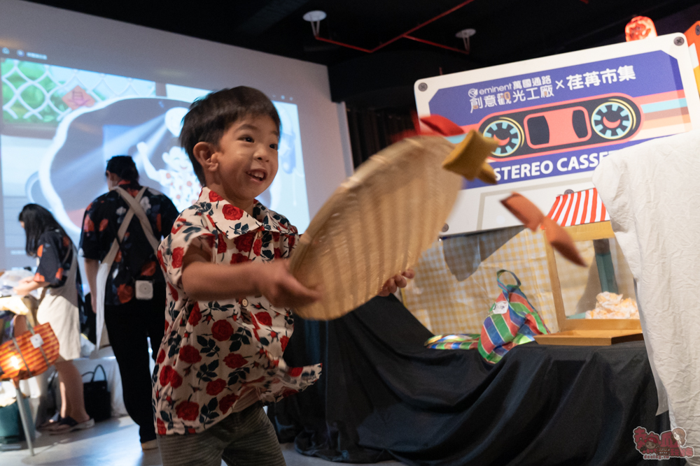 【台南活動】2026童趣萬國x狂歡派對:重返80年代玩復古小遊戲,小老闆當家市集,行李箱時空隧道~ 【台南活動】2026童趣萬國x狂歡派對:重返80年代玩復古小遊戲,小老闆當家市集,行李箱時空隧道~