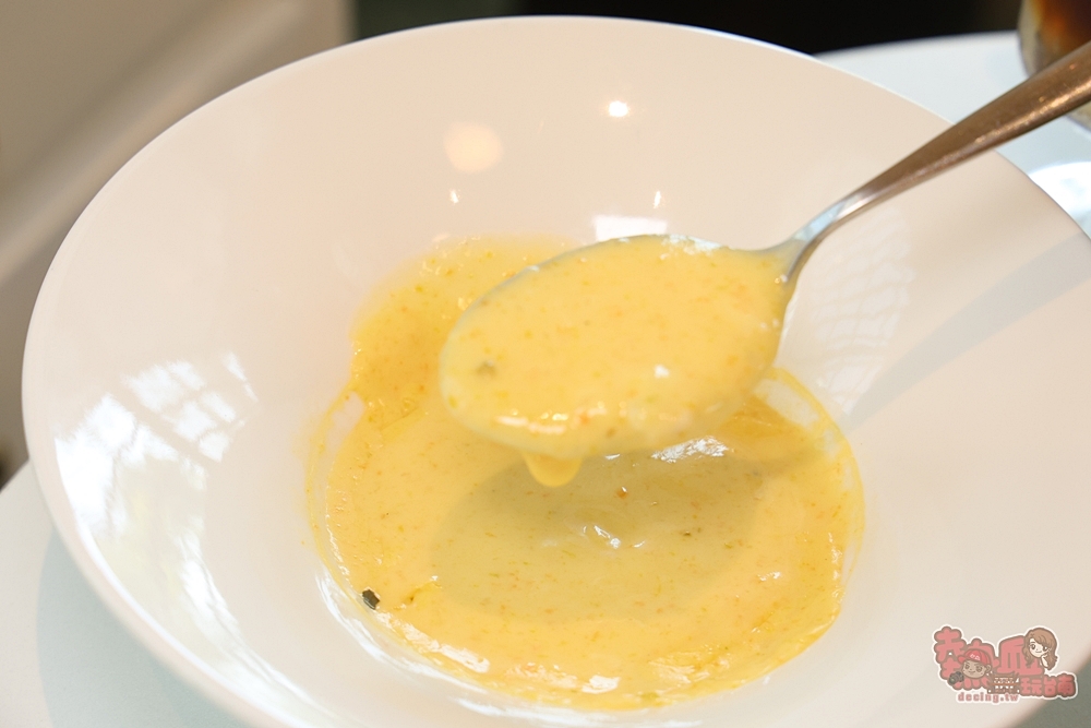 【台南美食】小洋房義式餐廳:隱藏在田園邊的安定小洋房,少見的義大利烤魚料理,整隻鮭魚頭上桌~ 【台南美食】小洋房義式餐廳:隱藏在田園邊的安定小洋房,少見的義大利烤魚料理,整隻鮭魚頭上桌~