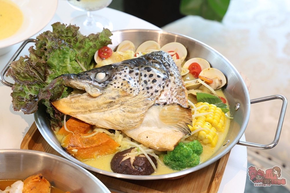 【台南美食】小洋房義式餐廳:隱藏在田園邊的安定小洋房,少見的義大利烤魚料理,整隻鮭魚頭上桌~ 【台南美食】小洋房義式餐廳:隱藏在田園邊的安定小洋房,少見的義大利烤魚料理,整隻鮭魚頭上桌~