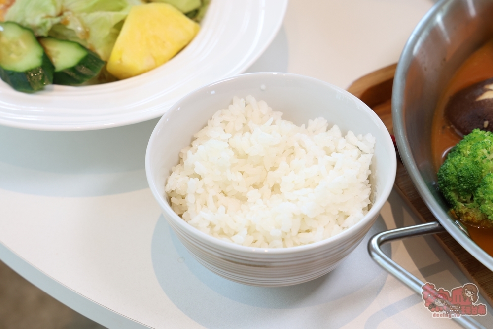 【台南美食】小洋房義式餐廳:隱藏在田園邊的安定小洋房,少見的義大利烤魚料理,整隻鮭魚頭上桌~ 【台南美食】小洋房義式餐廳:隱藏在田園邊的安定小洋房,少見的義大利烤魚料理,整隻鮭魚頭上桌~