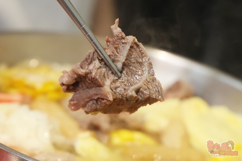 【台南美食】文品牛肉火鍋:安南區清晨6點就營業的牛肉火鍋,內用免費牛肉肉燥飯吃到飽~ 【台南美食】文品牛肉火鍋:安南區清晨6點就營業的牛肉火鍋,內用免費牛肉肉燥飯吃到飽~
