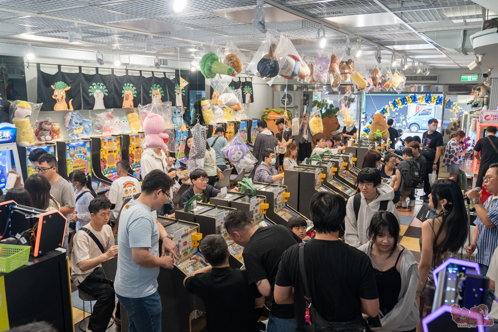 【台南彈珠台】海皮巴拉彈珠:台南最新型態的彈珠台,彈珠免費玩,飲料免費喝,集點還有超多商品可以換~ 【台南彈珠台】海皮巴拉彈珠:台南最新型態的彈珠台,彈珠免費玩,飲料免費喝,集點還有超多商品可以換~