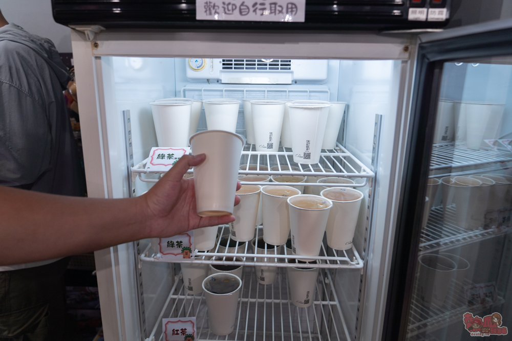 【台南彈珠台】海皮巴拉彈珠:台南最新型態的彈珠台,彈珠免費玩,飲料免費喝,集點還有超多商品可以換~ 【台南彈珠台】海皮巴拉彈珠:台南最新型態的彈珠台,彈珠免費玩,飲料免費喝,集點還有超多商品可以換~