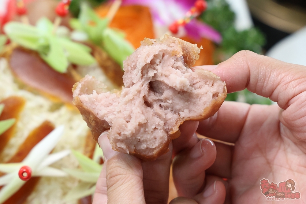 【高雄美食】綠野山莊花園餐廳:高雄觀音山土雞城,老饕推薦必點鹽焗烤雞,蜜汁火腿及經典客家菜~ 【高雄美食】綠野山莊花園餐廳:高雄觀音山土雞城,老饕推薦必點鹽焗烤雞,蜜汁火腿及經典客家菜~