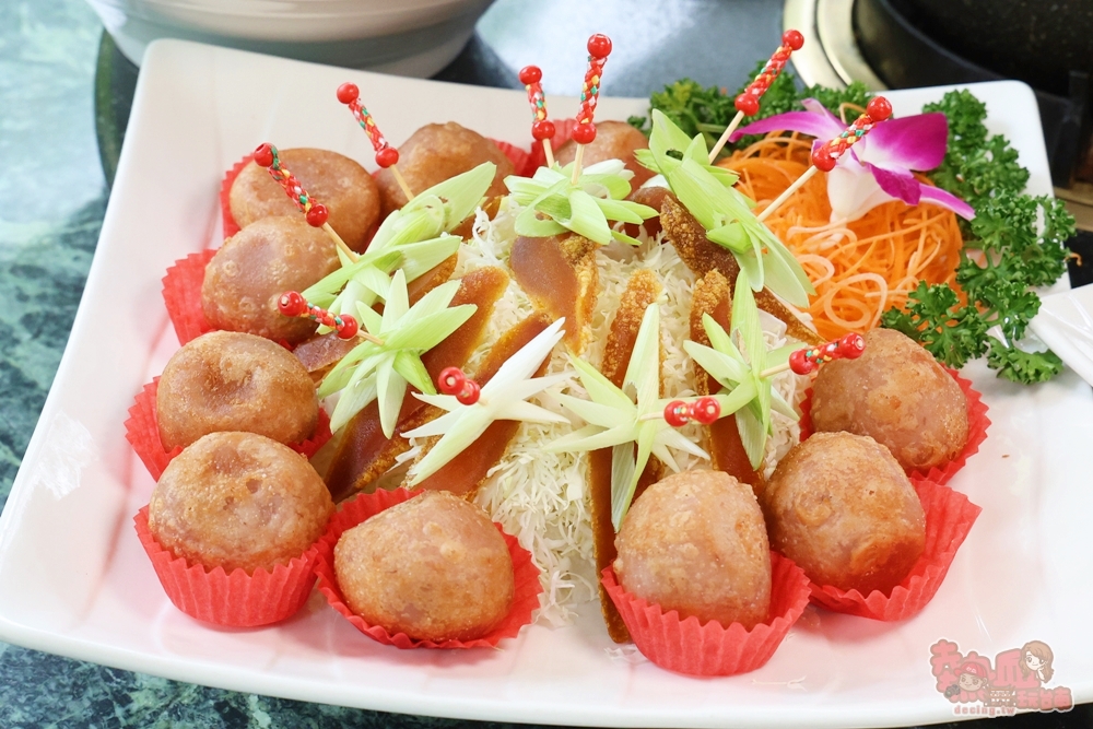 【高雄美食】綠野山莊花園餐廳:高雄觀音山土雞城,老饕推薦必點鹽焗烤雞,蜜汁火腿及經典客家菜~ 【高雄美食】綠野山莊花園餐廳:高雄觀音山土雞城,老饕推薦必點鹽焗烤雞,蜜汁火腿及經典客家菜~