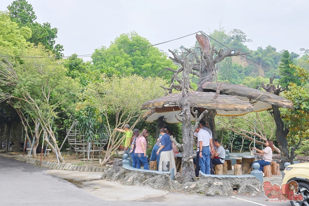 【高雄美食】綠野山莊花園餐廳:高雄觀音山土雞城,老饕推薦必點鹽焗烤雞,蜜汁火腿及經典客家菜~ 【高雄美食】綠野山莊花園餐廳:高雄觀音山土雞城,老饕推薦必點鹽焗烤雞,蜜汁火腿及經典客家菜~