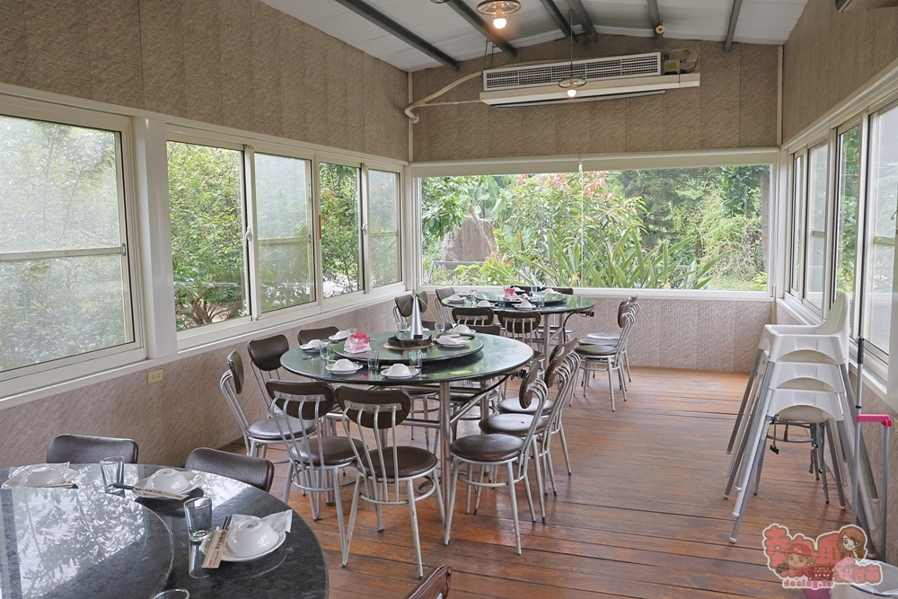 【高雄美食】綠野山莊花園餐廳:高雄觀音山土雞城,老饕推薦必點鹽焗烤雞,蜜汁火腿及經典客家菜~ 【高雄美食】綠野山莊花園餐廳:高雄觀音山土雞城,老饕推薦必點鹽焗烤雞,蜜汁火腿及經典客家菜~