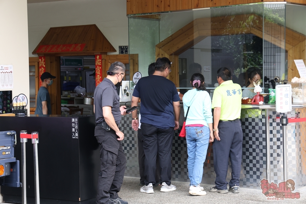 【高雄美食】綠野山莊花園餐廳:高雄觀音山土雞城,老饕推薦必點鹽焗烤雞,蜜汁火腿及經典客家菜~ 【高雄美食】綠野山莊花園餐廳:高雄觀音山土雞城,老饕推薦必點鹽焗烤雞,蜜汁火腿及經典客家菜~