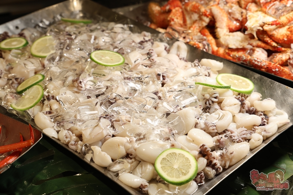【台南吃到飽】台糖長榮酒店-吃遍天下自助餐廳:日本美食祭來了,超過100種料理,平日午晚就有日本松葉蟹腳吃到飽,購買餐券真的千元有找~ 【台南吃到飽】台糖長榮酒店-吃遍天下自助餐廳:日本美食祭來了,超過100種料理,平日午晚就有日本松葉蟹腳吃到飽,購買餐券真的千元有找~