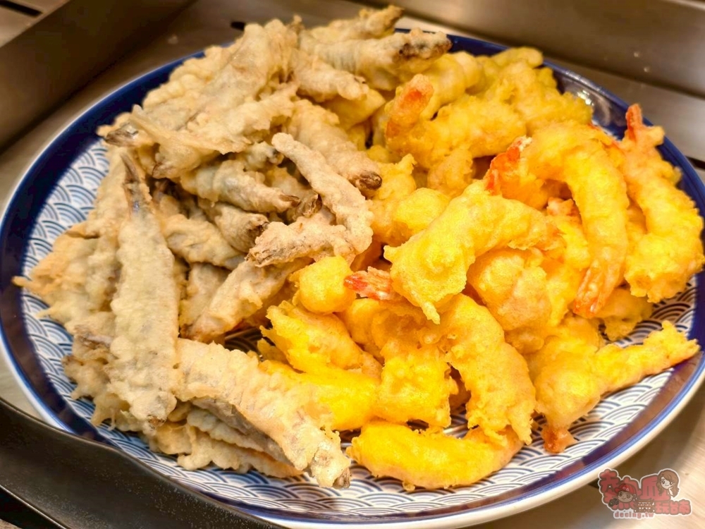 【台南吃到飽】台糖長榮酒店-吃遍天下自助餐廳:日本美食祭來了,超過100種料理,平日午晚就有日本松葉蟹腳吃到飽,購買餐券真的千元有找~ 【台南吃到飽】台糖長榮酒店-吃遍天下自助餐廳:日本美食祭來了,超過100種料理,平日午晚就有日本松葉蟹腳吃到飽,購買餐券真的千元有找~