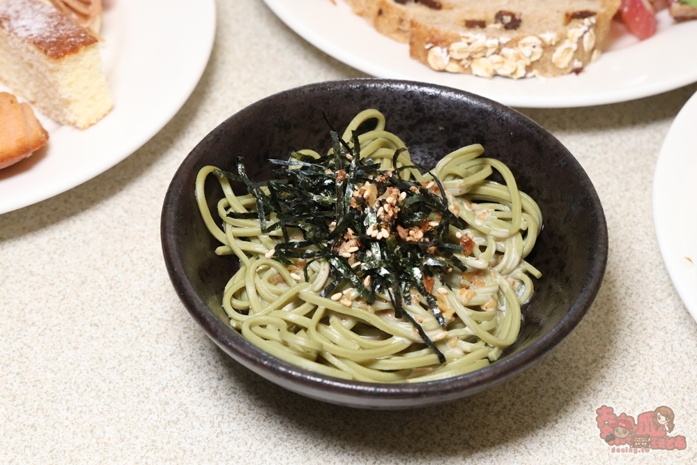 【台南吃到飽】台糖長榮酒店-吃遍天下自助餐廳:日本美食祭來了,超過100種料理,平日午晚就有日本松葉蟹腳吃到飽,購買餐券真的千元有找~ 【台南吃到飽】台糖長榮酒店-吃遍天下自助餐廳:日本美食祭來了,超過100種料理,平日午晚就有日本松葉蟹腳吃到飽,購買餐券真的千元有找~