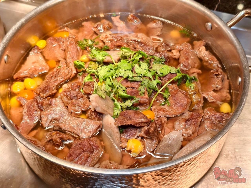 【台南吃到飽】台糖長榮酒店-吃遍天下自助餐廳:日本美食祭來了,超過100種料理,平日午晚就有日本松葉蟹腳吃到飽,購買餐券真的千元有找~ 【台南吃到飽】台糖長榮酒店-吃遍天下自助餐廳:日本美食祭來了,超過100種料理,平日午晚就有日本松葉蟹腳吃到飽,購買餐券真的千元有找~