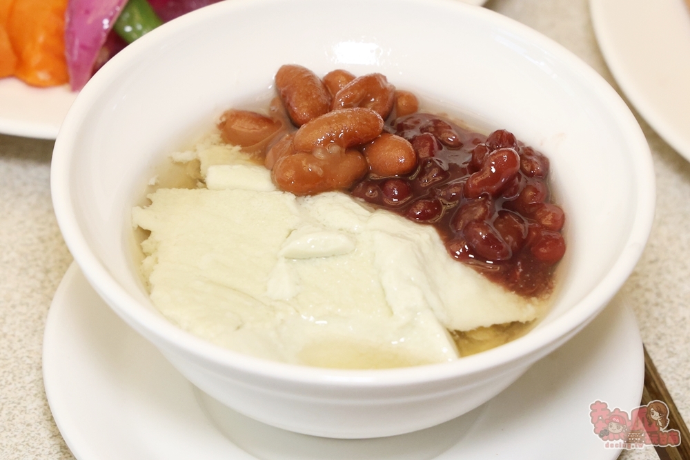【台南吃到飽】台糖長榮酒店-吃遍天下自助餐廳:日本美食祭來了,超過100種料理,平日午晚就有日本松葉蟹腳吃到飽,購買餐券真的千元有找~ 【台南吃到飽】台糖長榮酒店-吃遍天下自助餐廳:日本美食祭來了,超過100種料理,平日午晚就有日本松葉蟹腳吃到飽,購買餐券真的千元有找~