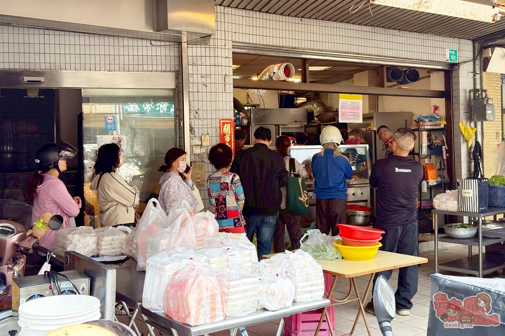 【台南美食】家成便當:開山路上開業超過30年人氣便當老店,老饕大推蔥燒排骨飯必吃~ 【台南美食】家成便當:開山路上開業超過30年人氣便當老店,老饕大推蔥燒排骨飯必吃~