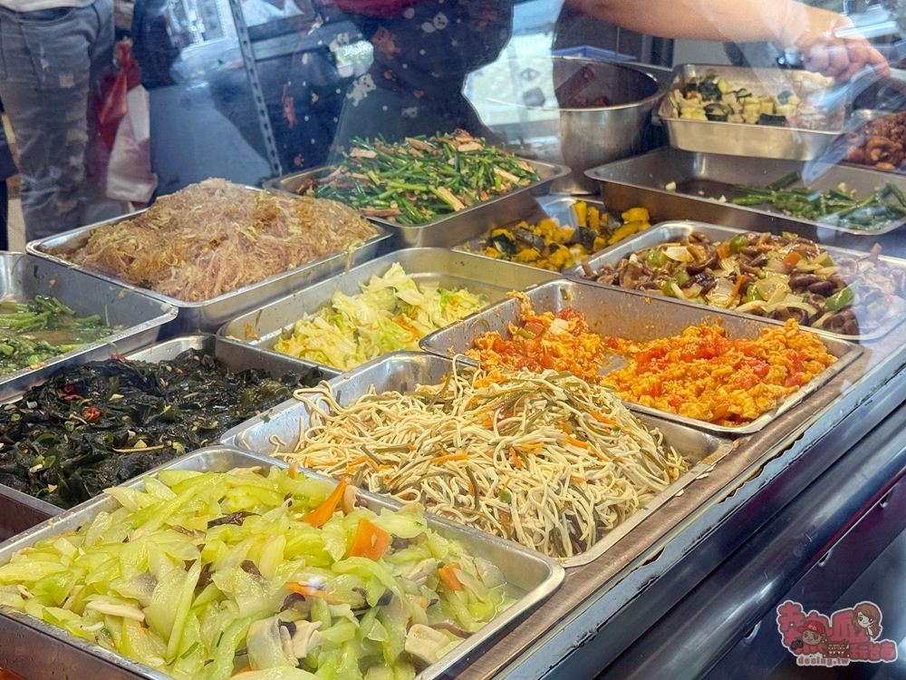 【台南美食】家成便當:開山路上開業超過30年人氣便當老店,老饕大推蔥燒排骨飯必吃~ 【台南美食】家成便當:開山路上開業超過30年人氣便當老店,老饕大推蔥燒排骨飯必吃~