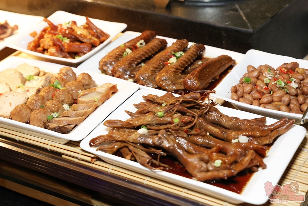 【台南吃到飽】阿力海百匯餐廳:GOOGLE超過萬則評價,網友公認台南最強南霸天吃到飽就是它~ 【台南吃到飽】阿力海百匯餐廳:GOOGLE超過萬則評價,網友公認台南最強南霸天吃到飽就是它~