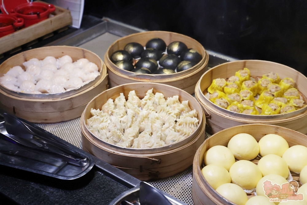 【台南吃到飽】阿力海百匯餐廳:GOOGLE超過萬則評價,網友公認台南最強南霸天吃到飽就是它~ 【台南吃到飽】阿力海百匯餐廳:GOOGLE超過萬則評價,網友公認台南最強南霸天吃到飽就是它~