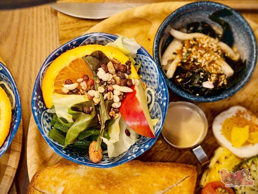 【台南美食】龍百貨:台南唯一恐龍系早午餐,根本是男生們的夢想店,三歲以上兒童可入場~ 【台南美食】龍百貨:台南唯一恐龍系早午餐,根本是男生們的夢想店,三歲以上兒童可入場~