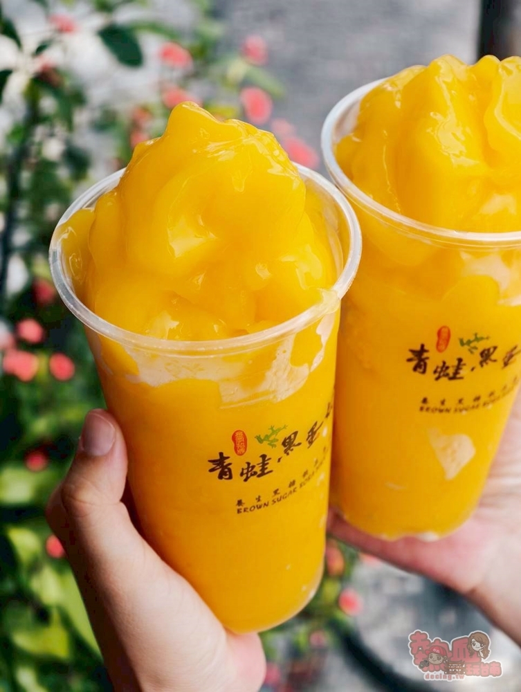 【台南飲料】青蛙黑蛋奶:連續三年珍奶界的全國冠軍,夏天必喝冰淇淋尬黑蛋奶,芒果冰沙都超消暑~ 【台南飲料】青蛙黑蛋奶:連續三年珍奶界的全國冠軍,夏天必喝冰淇淋尬黑蛋奶,芒果冰沙都超消暑~