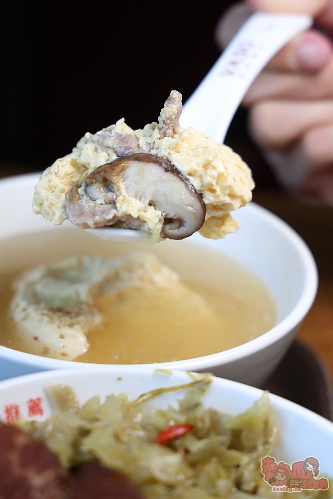 【台南美食】台南VASO弘肉燥飯舖:來自高雄的超人氣小吃,肉燥飯入口綿密好吃,還有隱藏版蒸蛋湯,晚來吃不到~ 【台南美食】台南VASO弘肉燥飯舖:來自高雄的超人氣小吃,肉燥飯入口綿密好吃,還有隱藏版蒸蛋湯,晚來吃不到~