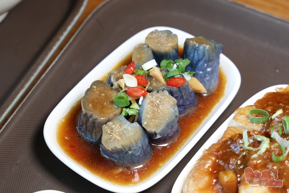 【台南美食】台南VASO弘肉燥飯舖:來自高雄的超人氣小吃,肉燥飯入口綿密好吃,還有隱藏版蒸蛋湯,晚來吃不到~ 【台南美食】台南VASO弘肉燥飯舖:來自高雄的超人氣小吃,肉燥飯入口綿密好吃,還有隱藏版蒸蛋湯,晚來吃不到~