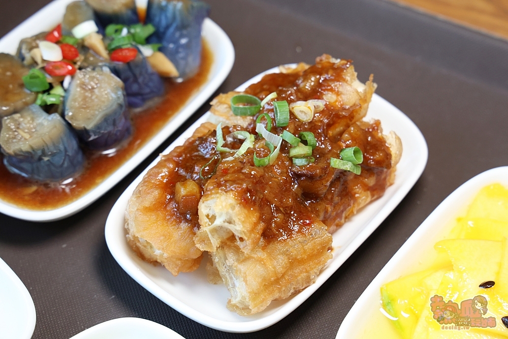 【台南美食】台南VASO弘肉燥飯舖:來自高雄的超人氣小吃,肉燥飯入口綿密好吃,還有隱藏版蒸蛋湯,晚來吃不到~ 【台南美食】台南VASO弘肉燥飯舖:來自高雄的超人氣小吃,肉燥飯入口綿密好吃,還有隱藏版蒸蛋湯,晚來吃不到~
