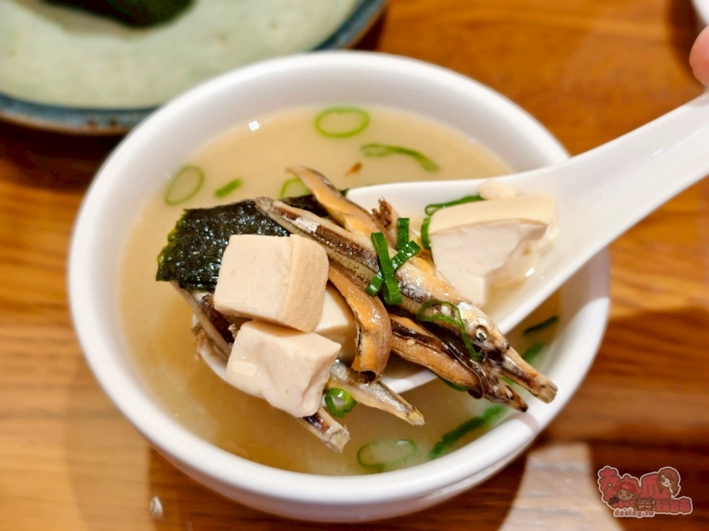 【台南美食】築地專賣壽司:隱身在街道內的超人氣壽司,許多老饕都指定吃這家~ 【台南美食】築地專賣壽司:隱身在街道內的超人氣壽司,許多老饕都指定吃這家~