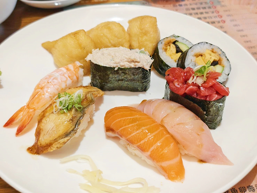 【台南美食】築地專賣壽司:隱身在街道內的超人氣壽司,許多老饕都指定吃這家~ 【台南美食】築地專賣壽司:隱身在街道內的超人氣壽司,許多老饕都指定吃這家~