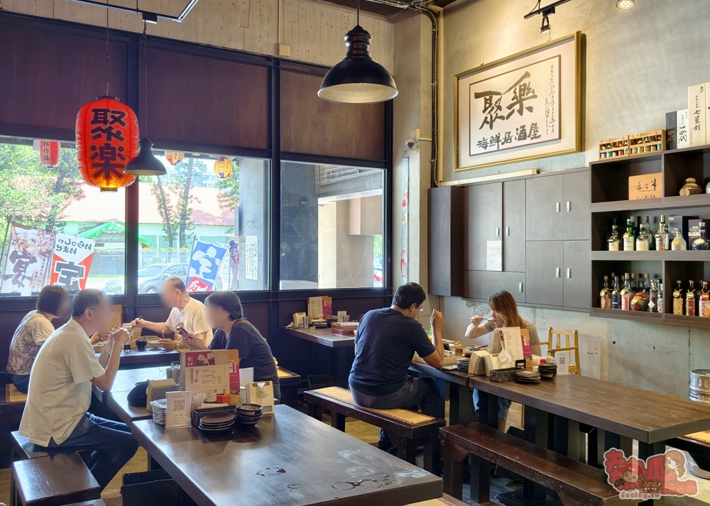 【台南美食】聚樂居酒屋午間定食睽違一年回歸,豪華九宮格定食霸氣登場,一上桌驚呼太浮誇,內用飲料免費無限暢飲~ 【台南美食】聚樂居酒屋午間定食睽違一年回歸,豪華九宮格定食霸氣登場,一上桌驚呼太浮誇,內用飲料免費無限暢飲~