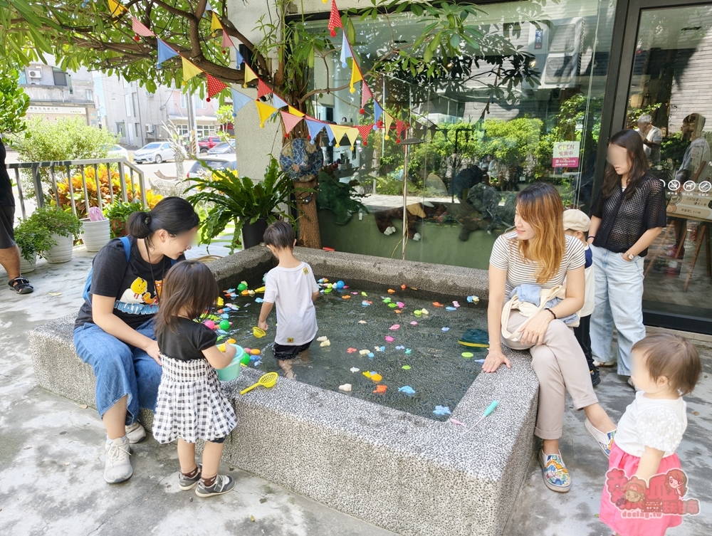 【台南美食】大窩小宅義式餐廳:台南善化超人氣親子餐廳,室內遊戲室,戲水釣魚池一次滿足,寵物友善超加分 【台南美食】大窩小宅義式餐廳:台南善化超人氣親子餐廳,室內遊戲室,戲水釣魚池一次滿足,寵物友善超加分