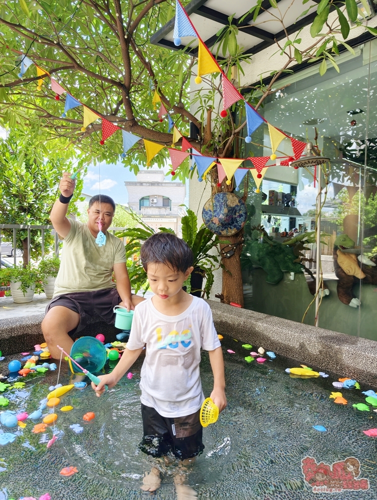 【台南美食】大窩小宅義式餐廳:台南善化超人氣親子餐廳,室內遊戲室,戲水釣魚池一次滿足,寵物友善超加分 【台南美食】大窩小宅義式餐廳:台南善化超人氣親子餐廳,室內遊戲室,戲水釣魚池一次滿足,寵物友善超加分