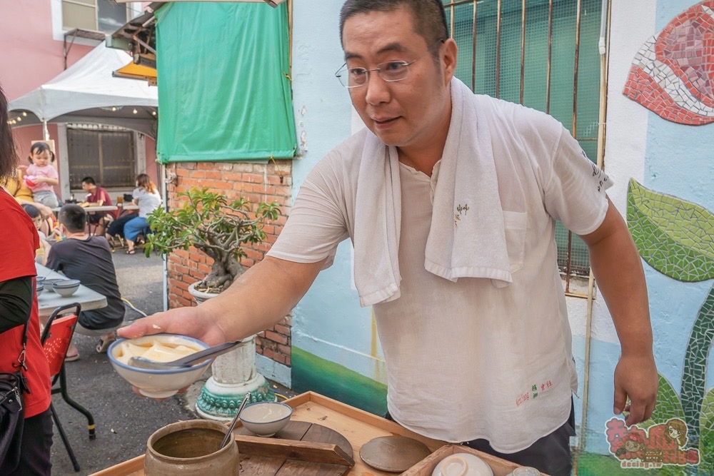 【台南美食】筑馨居豆花店:連續多年必比登推薦,筑馨居隱藏版古早味豆花開賣啦~~ 【台南美食】筑馨居豆花店:連續多年必比登推薦,筑馨居隱藏版古早味豆花開賣啦~~