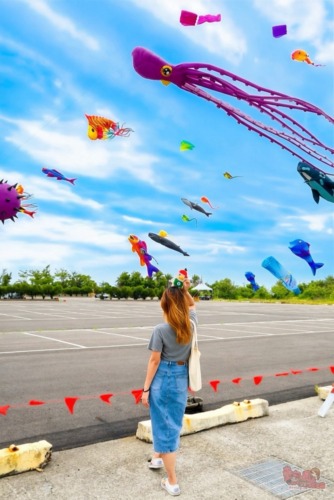 【台南活動】巨型章魚真的飛上天空了!2026七股鹽山風箏嘉年華登場,七股最美天空樂園只有這幾天~ 【台南活動】巨型章魚真的飛上天空了!2026七股鹽山風箏嘉年華登場,七股最美天空樂園只有這幾天~
