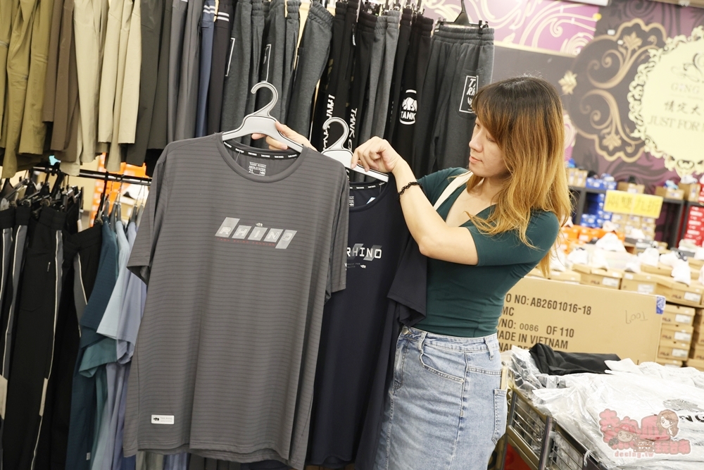 【台南特賣】台灣廠拍:tokuyo按摩椅福利品限量4折出清!品牌運動鞋第二雙只要10元~ 【台南特賣】台灣廠拍:tokuyo按摩椅福利品限量4折出清!品牌運動鞋第二雙只要10元~