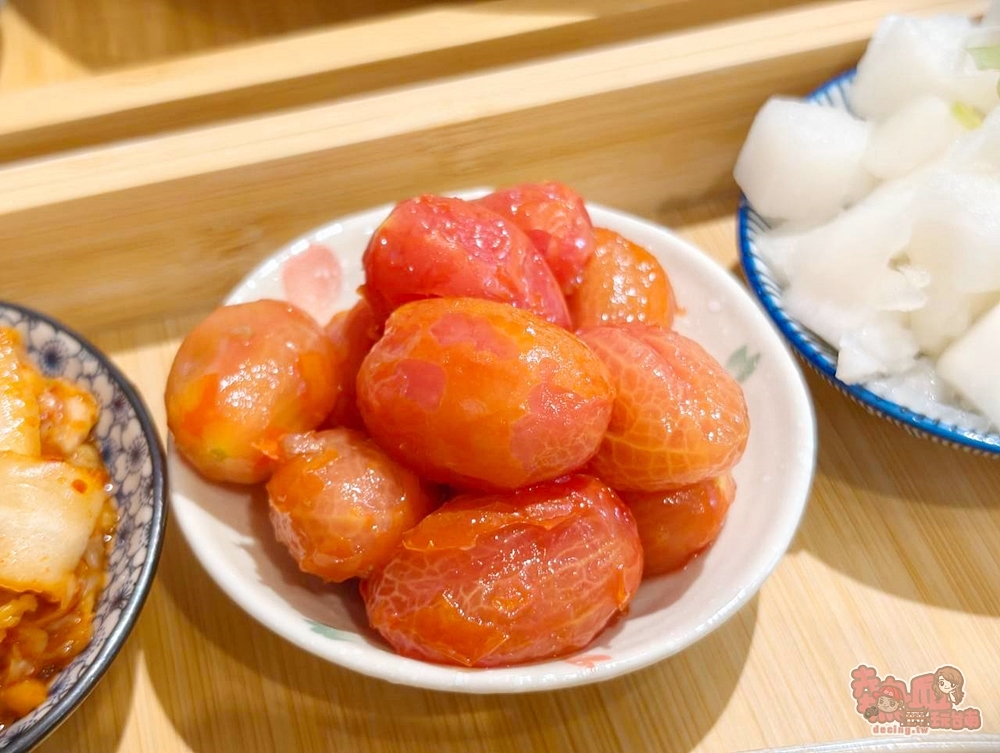 【台南美食】台南三毛食記:CP值超高的韓式定食,內用爆量韓式小菜,冷萃咖啡,味增湯免費無限享用~ 【台南美食】台南三毛食記:CP值超高的韓式定食,內用爆量韓式小菜,冷萃咖啡,味增湯免費無限享用~