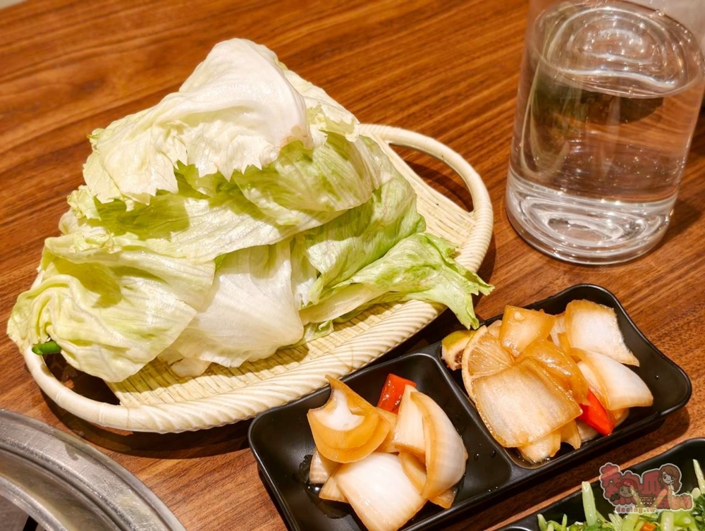 【台南美食】姜滿堂韓式燒肉:韓式燒肉商業午餐只要$386,肉量多還有多樣韓式小菜吃到飽~ 【台南美食】姜滿堂韓式燒肉:韓式燒肉商業午餐只要$386,肉量多還有多樣韓式小菜吃到飽~