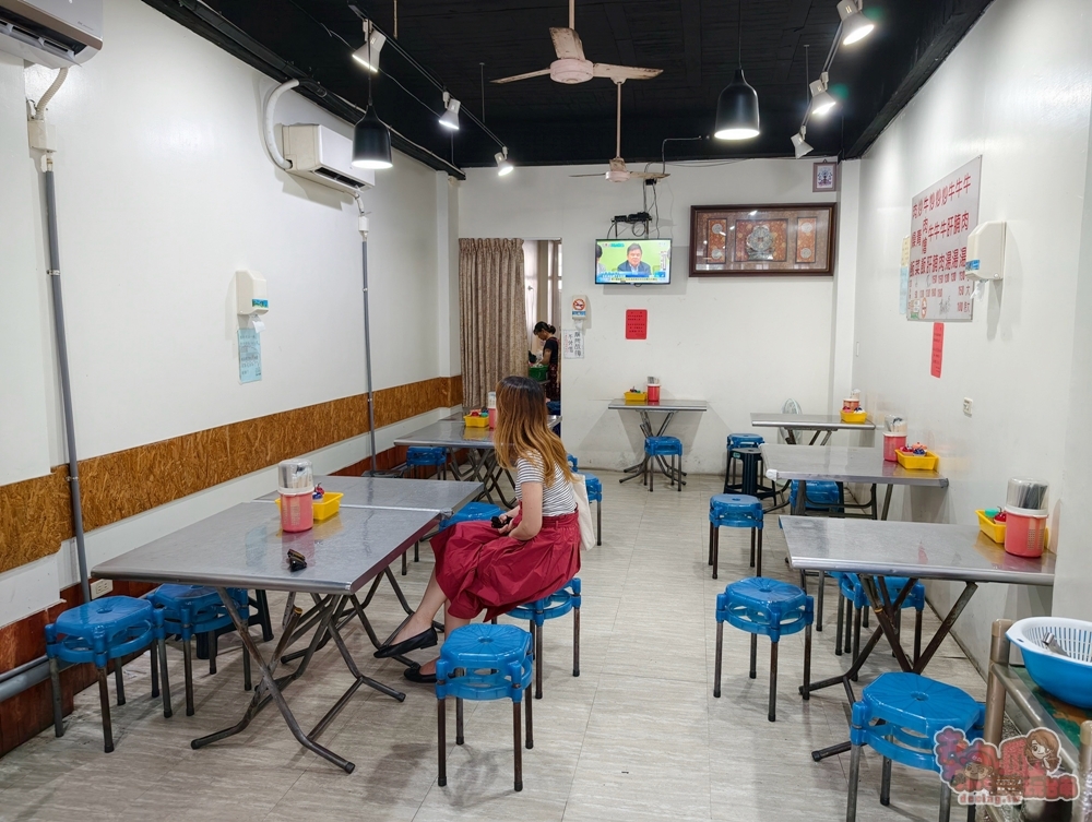 【台南美食】新鮮牛肉湯(東門店):低調的必比登推薦牛肉湯,湯頭清甜牛肉嫩口,還送肉燥飯+油豆腐~ 【台南美食】新鮮牛肉湯(東門店):低調的必比登推薦牛肉湯,湯頭清甜牛肉嫩口,還送肉燥飯+油豆腐~