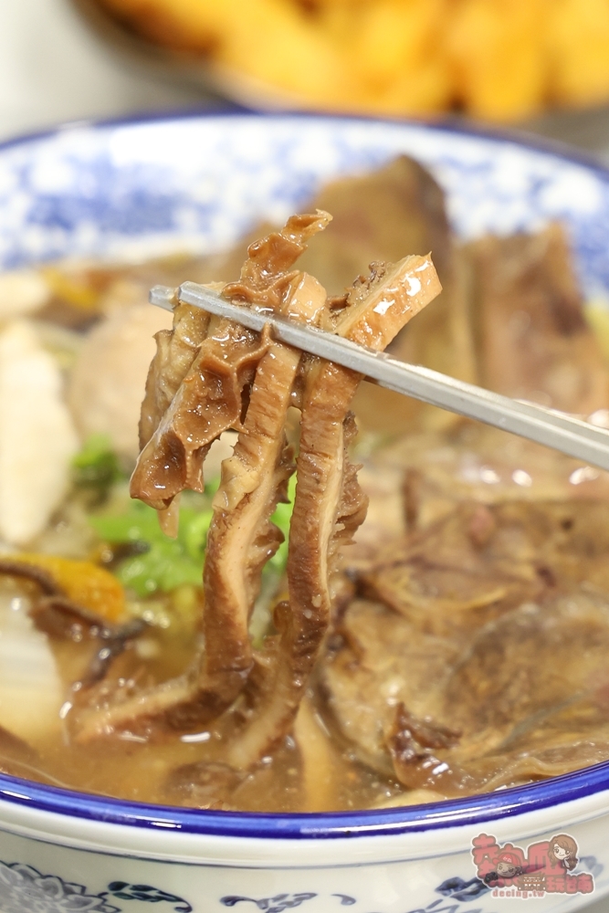 【台南美食】卷麵:福樓旗下新品牌,老總舖師的手路菜,古早味羹麵尬牛腱/牛舌/牛肚澎派上桌~ 【台南美食】卷麵:福樓旗下新品牌,老總舖師的手路菜,古早味羹麵尬牛腱/牛舌/牛肚澎派上桌~