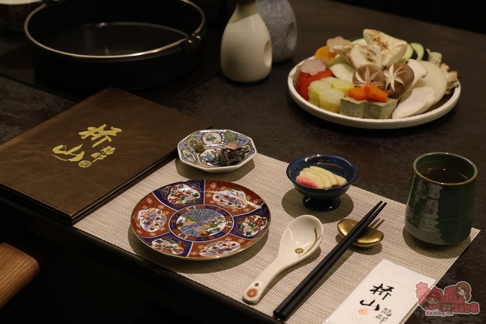 【台南美食】橋山.鵲邸 壽喜燒專門店:日本東京百年壽喜燒店進駐台南,全程桌邊服務,一次吃到關東+關西吃法~ 【台南美食】橋山.鵲邸 壽喜燒專門店:日本東京百年壽喜燒店進駐台南,全程桌邊服務,一次吃到關東+關西吃法~