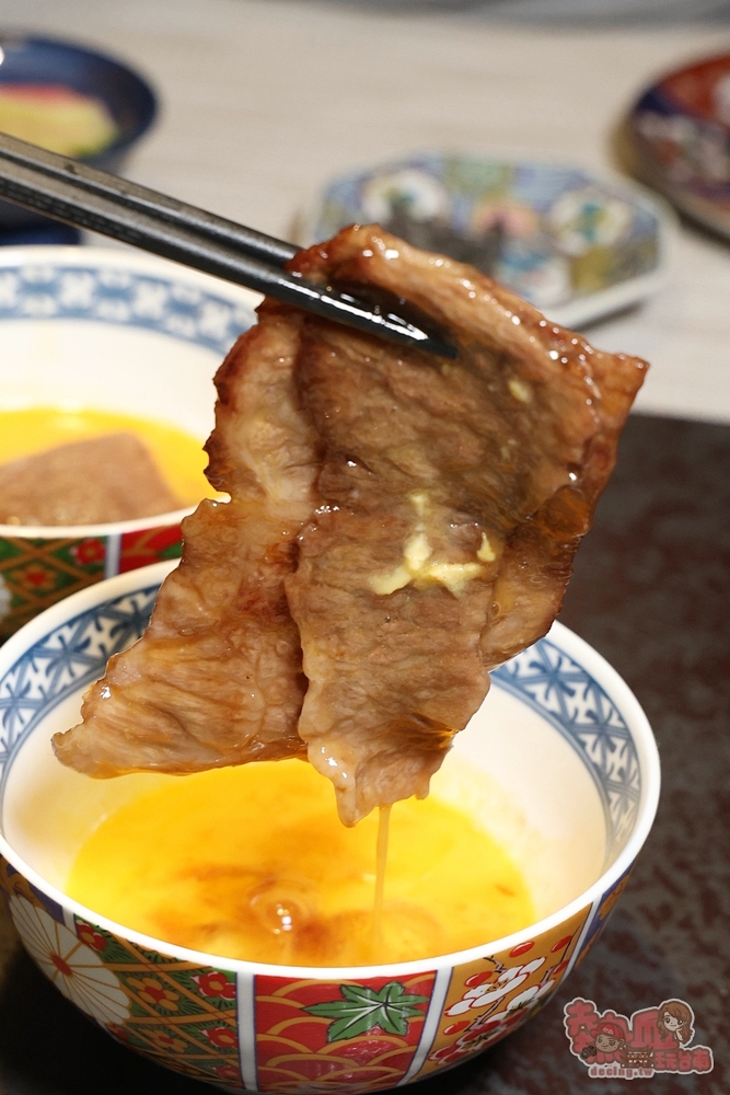 【台南美食】橋山.鵲邸 壽喜燒專門店:日本東京百年壽喜燒店進駐台南,全程桌邊服務,一次吃到關東+關西吃法~ 【台南美食】橋山.鵲邸 壽喜燒專門店:日本東京百年壽喜燒店進駐台南,全程桌邊服務,一次吃到關東+關西吃法~