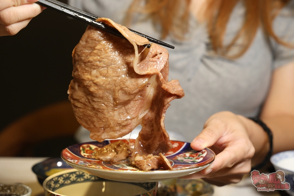 【台南美食】橋山.鵲邸 壽喜燒專門店:日本東京百年壽喜燒店進駐台南,全程桌邊服務,一次吃到關東+關西吃法~ 【台南美食】橋山.鵲邸 壽喜燒專門店:日本東京百年壽喜燒店進駐台南,全程桌邊服務,一次吃到關東+關西吃法~