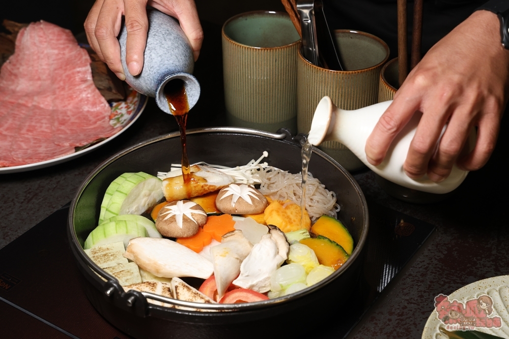 【台南美食】橋山.鵲邸 壽喜燒專門店:日本東京百年壽喜燒店進駐台南,全程桌邊服務,一次吃到關東+關西吃法~ 【台南美食】橋山.鵲邸 壽喜燒專門店:日本東京百年壽喜燒店進駐台南,全程桌邊服務,一次吃到關東+關西吃法~
