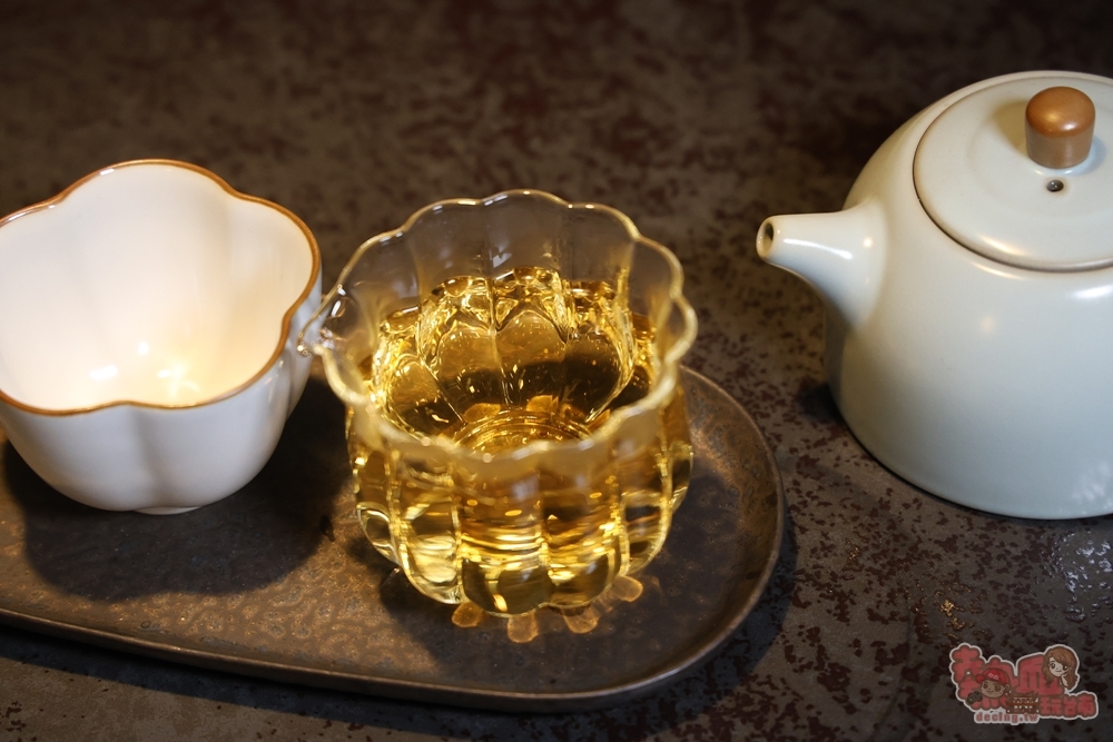 【台南美食】橋山.鵲邸 壽喜燒專門店:日本東京百年壽喜燒店進駐台南,全程桌邊服務,一次吃到關東+關西吃法~ 【台南美食】橋山.鵲邸 壽喜燒專門店:日本東京百年壽喜燒店進駐台南,全程桌邊服務,一次吃到關東+關西吃法~